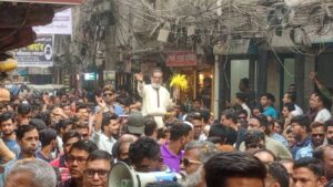 নারায়ণগঞ্জ -৫ আসনের ধানের শীষ প্রতীক এর প্রার্থী এডভোকেট আলহাজ্ব আবুল কালাম মহানগরীর ১৩ ও ১৪ নং ওয়ার্ডে নির্বাচনী প্রচারণায় জনস্রোতে পরিণত হয়।